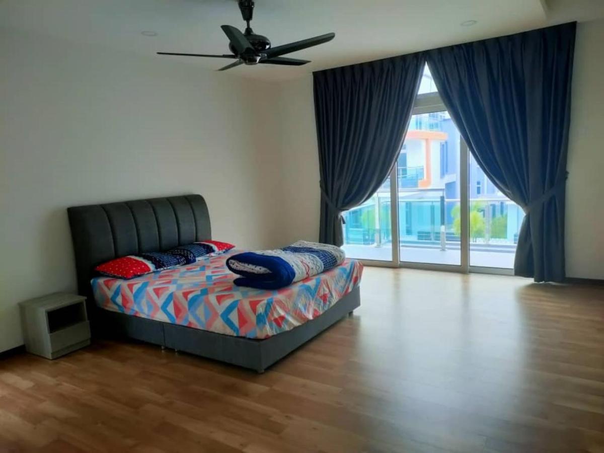 My Home Kayangan Villa Malacca C10 Экстерьер фото